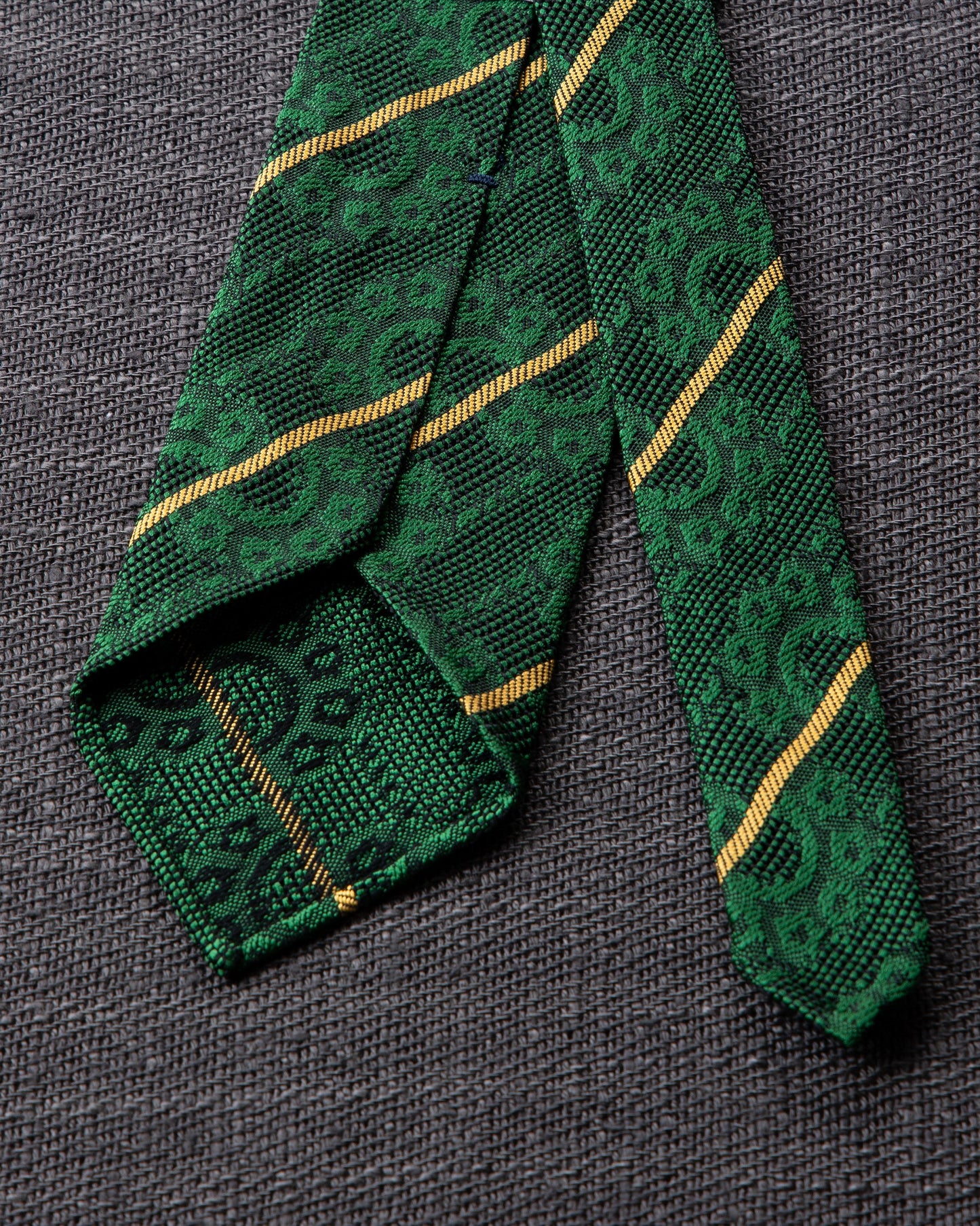 [Art] CHAIN CHAIN Tie Green