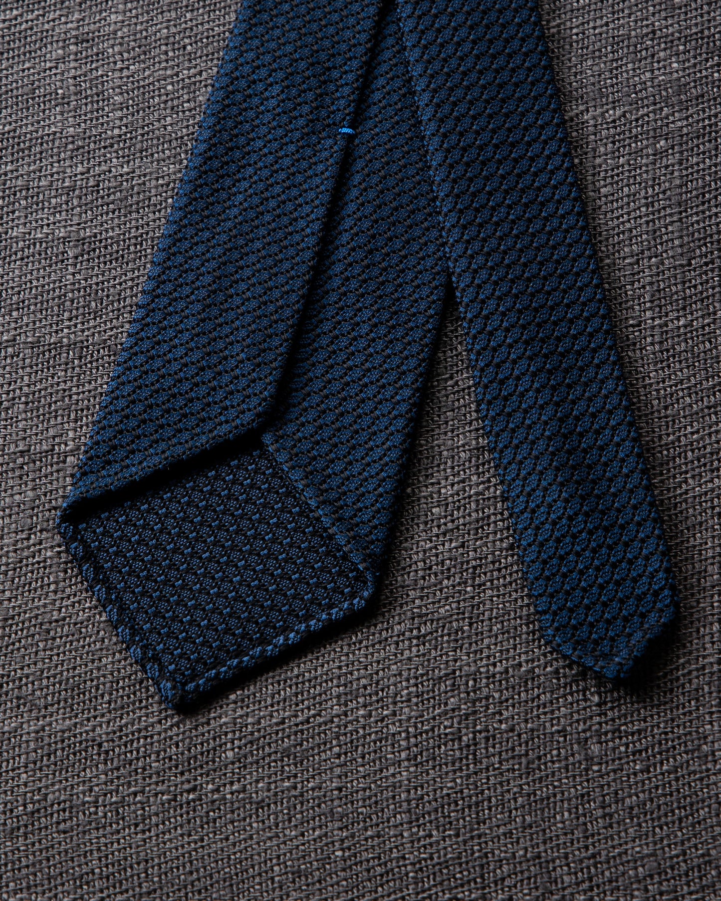 Executive Garza Tie Dark Navy