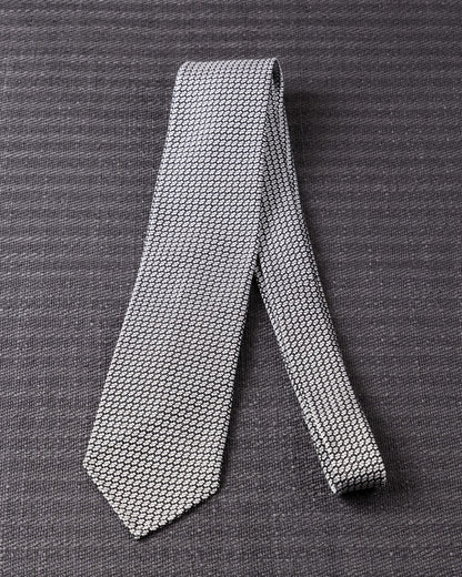 Executive Garza Tie & Pocket Square White Gray