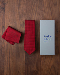 Executive Garza Tie & Pocket Square Red