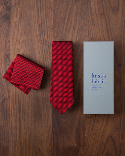 Executive Garza Tie & Pocket Square Red