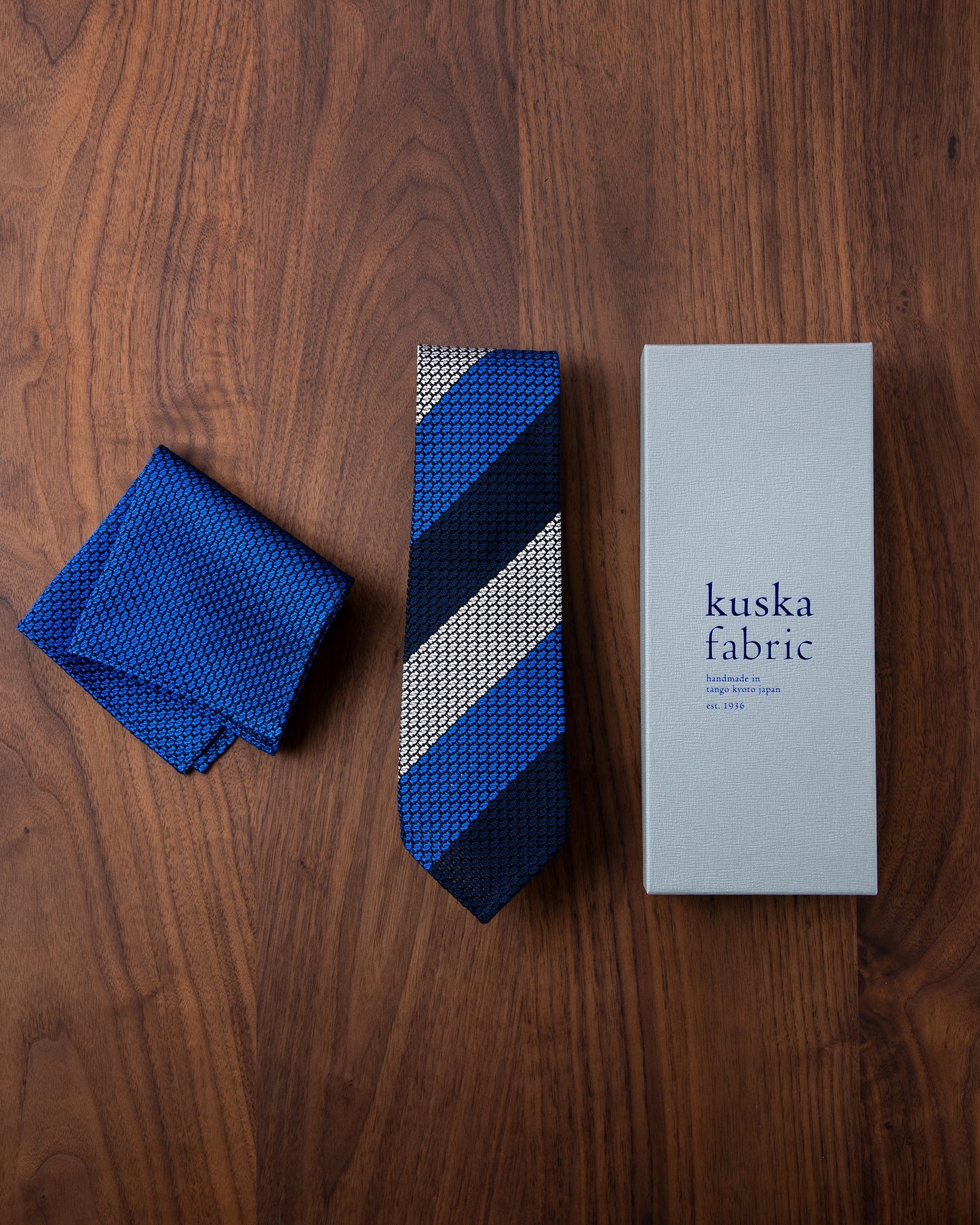 Executive Garza Tie (3 colors) & Pocket Square Tango Blue II