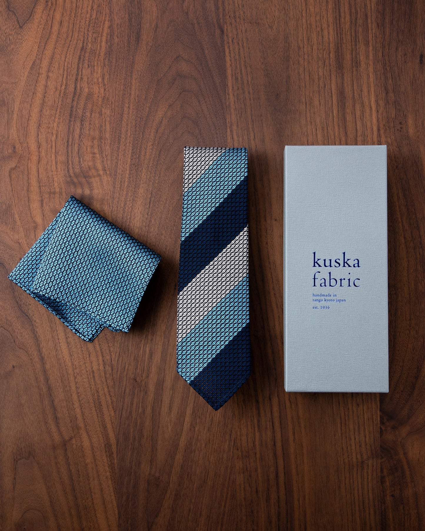 Executive Garza Tie (3 colors) & Pocket Square Sax