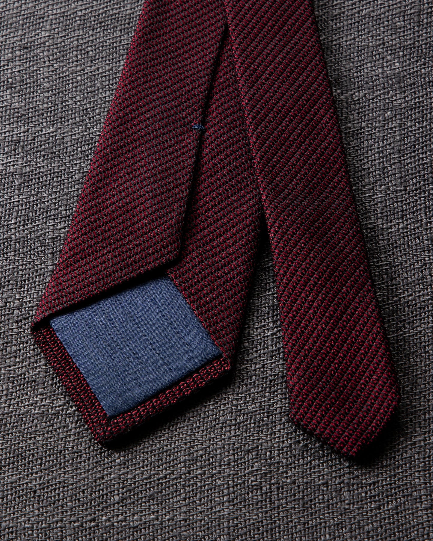 Fresco Tie Wine