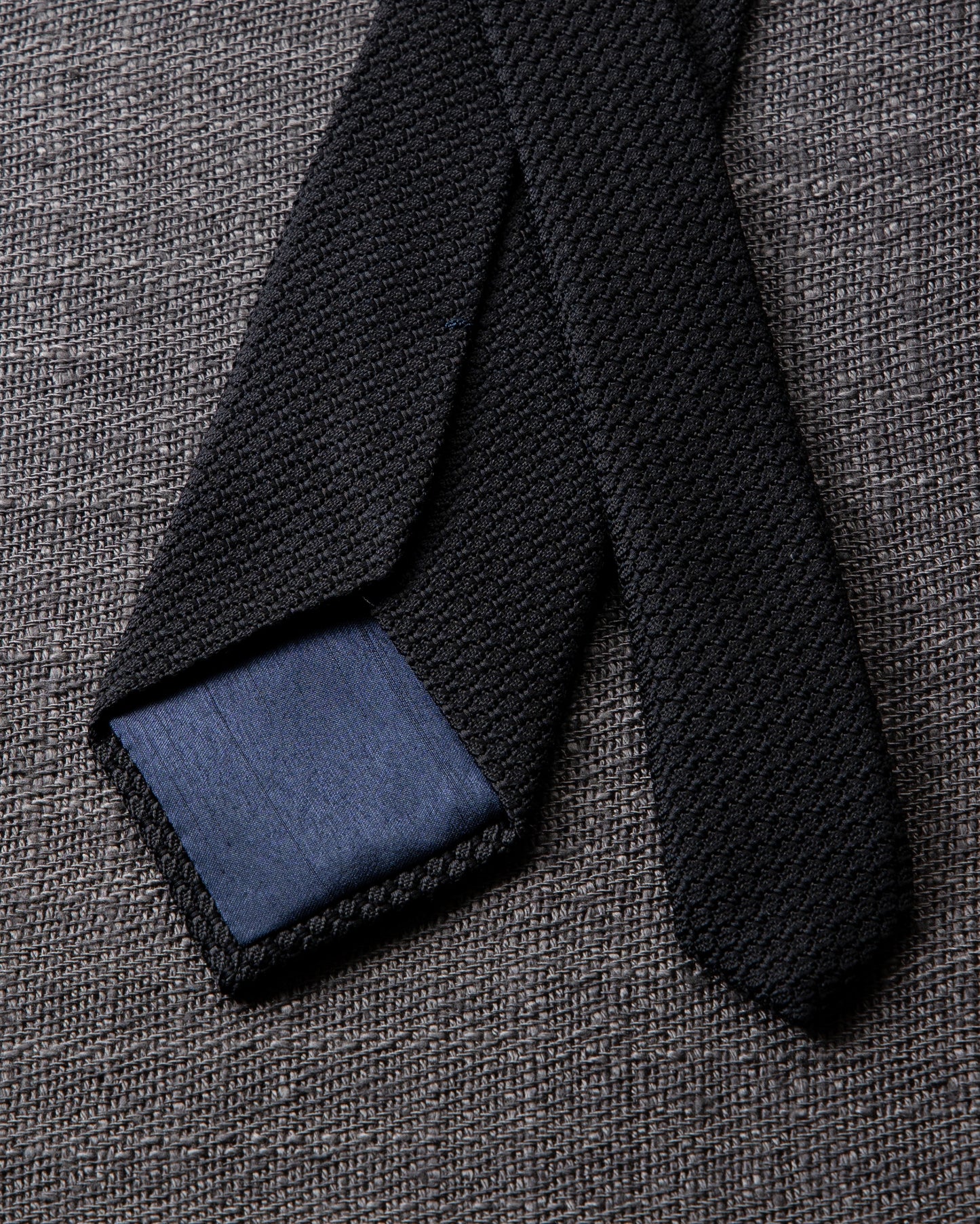 Garza Tie Black