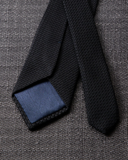 Garza Tie Black