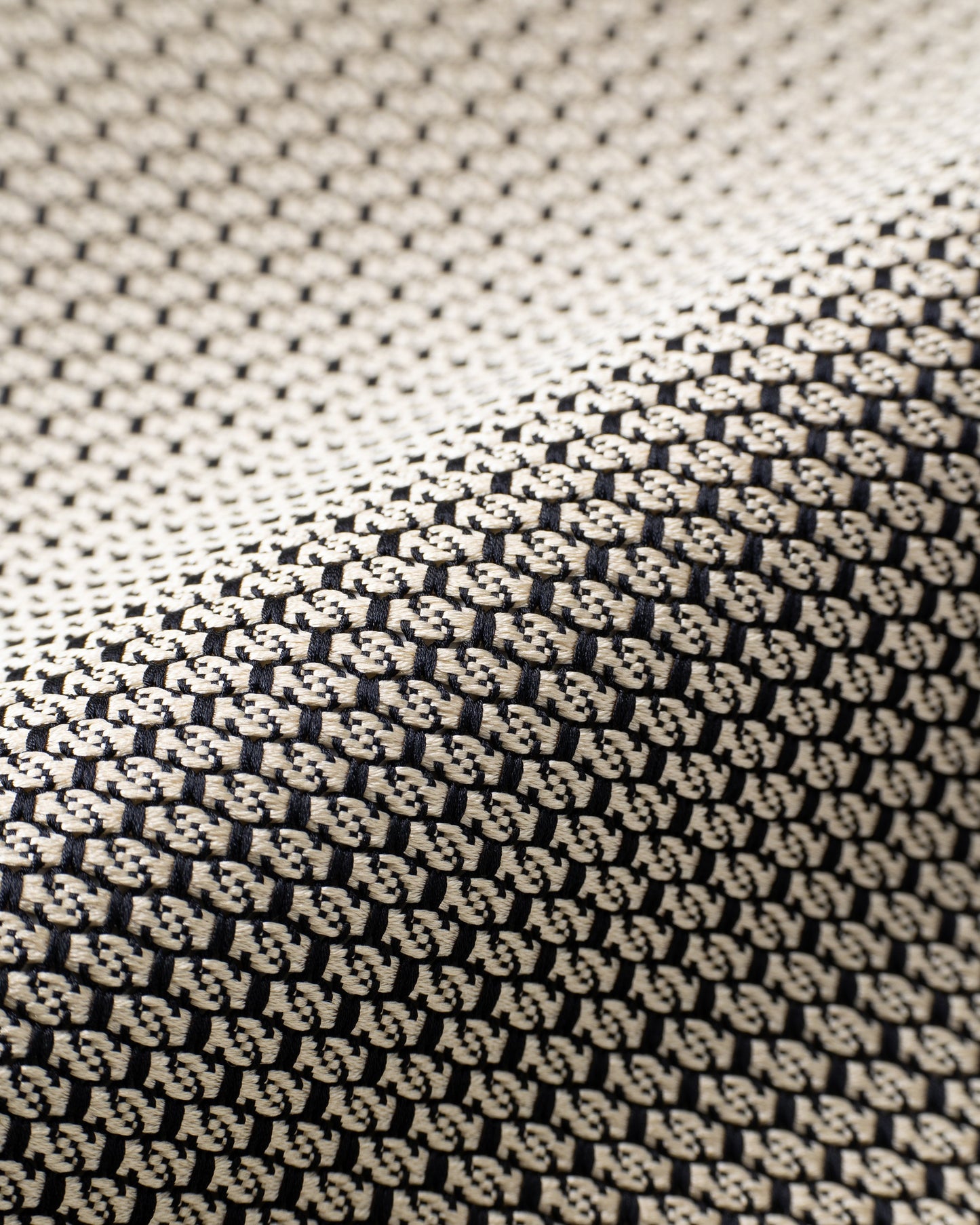 Garza Pocket Square Gold