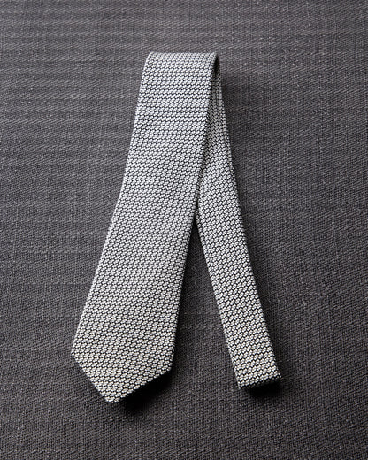 Garza Tie White Gray