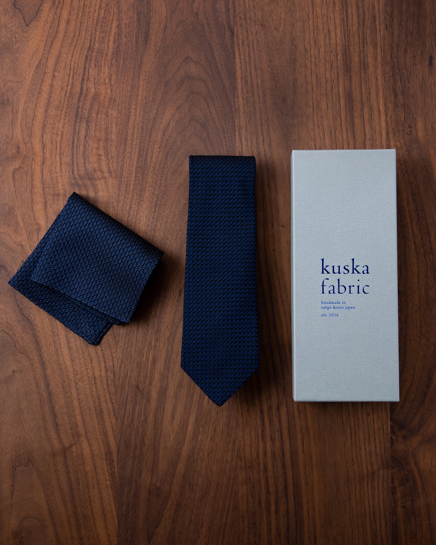 Garza Tie & Pocket Square Dark Navy