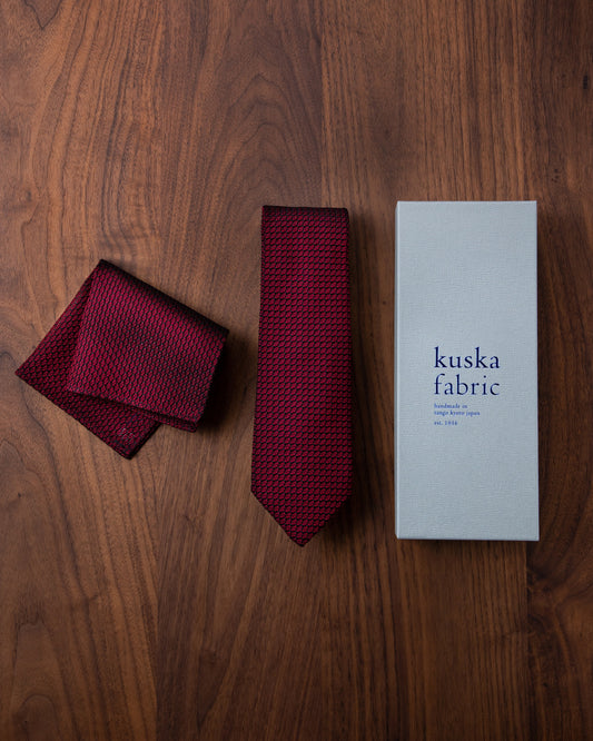 Garza Tie & Pocket Square Wine
