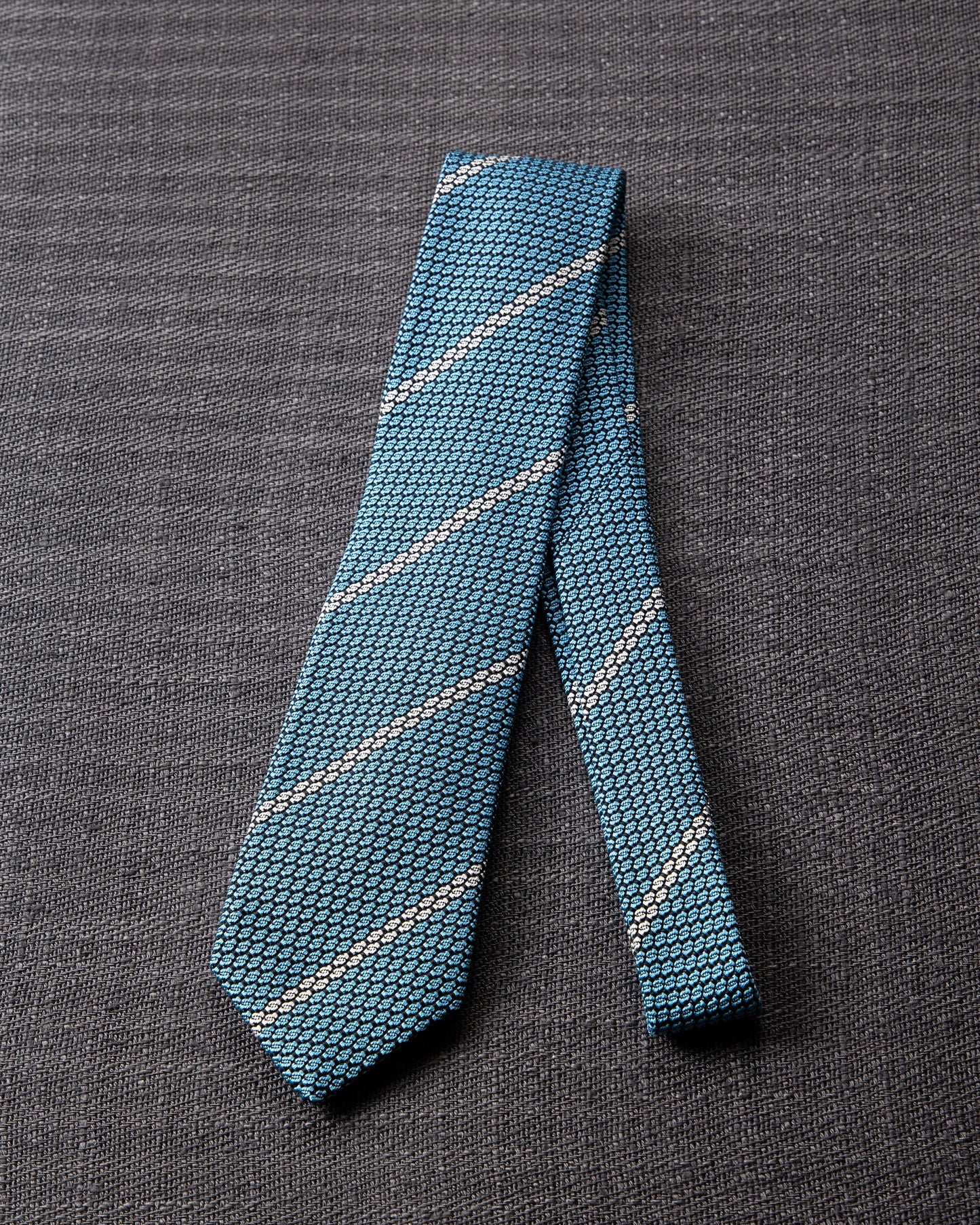 Garza White Line Tie Sax