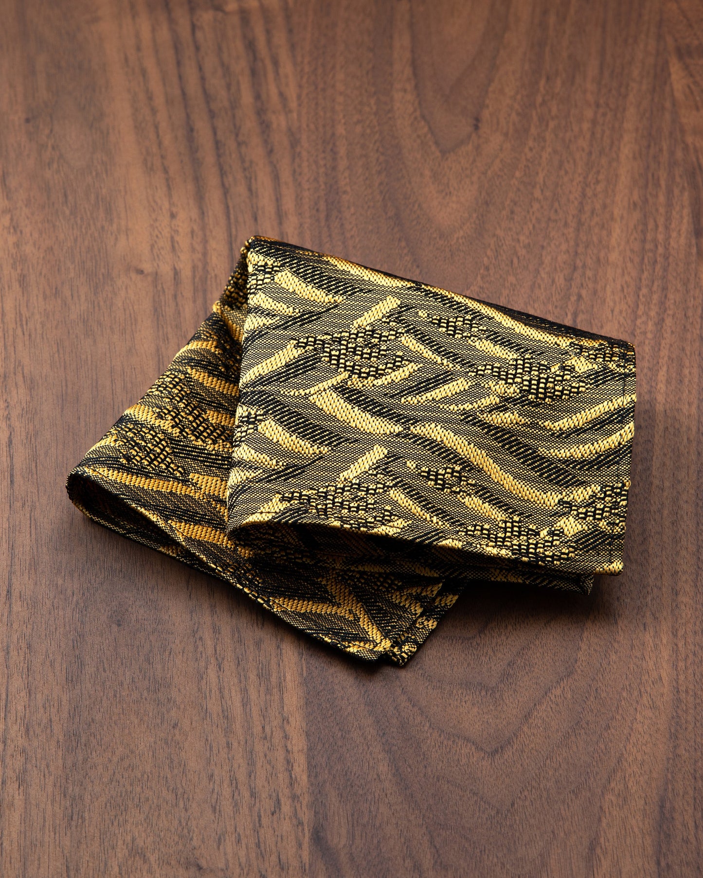 [Art] WAVE HEAD & Pocket Square Yellow